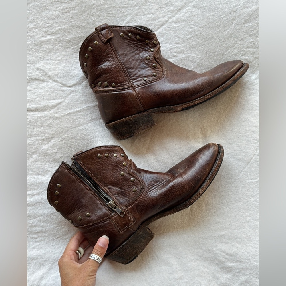 Vintage Shoe Company Leather Cowboy Ankle Boots 6.5 Studs Zip USA
